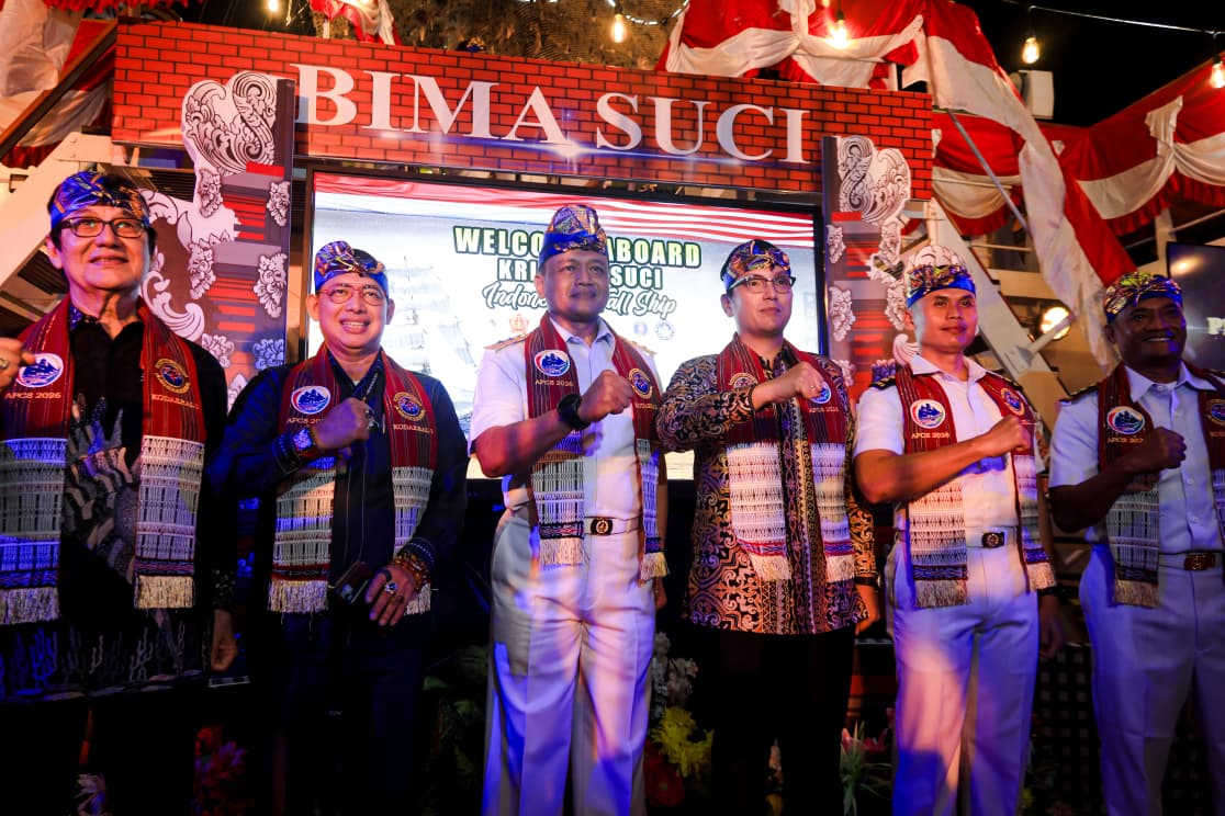 Hadiri Deck Reception ASEAN Plus Cadet Sail 2026, Rico Waas Kenalkan Medan Sebagai Kota Multikultural